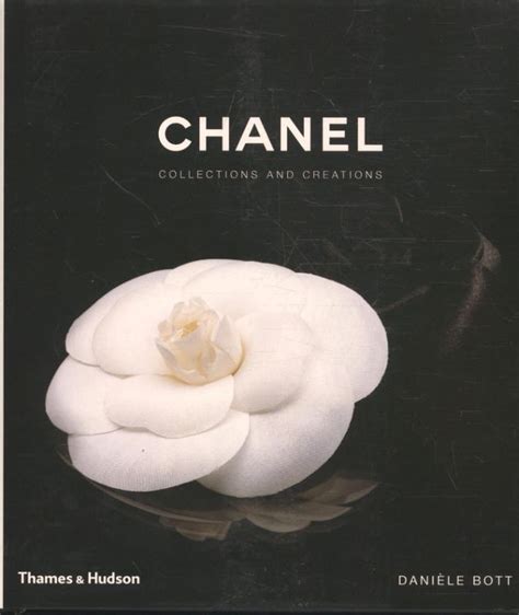 chanel boeken decoratie|Chanel, Daniele Bott .